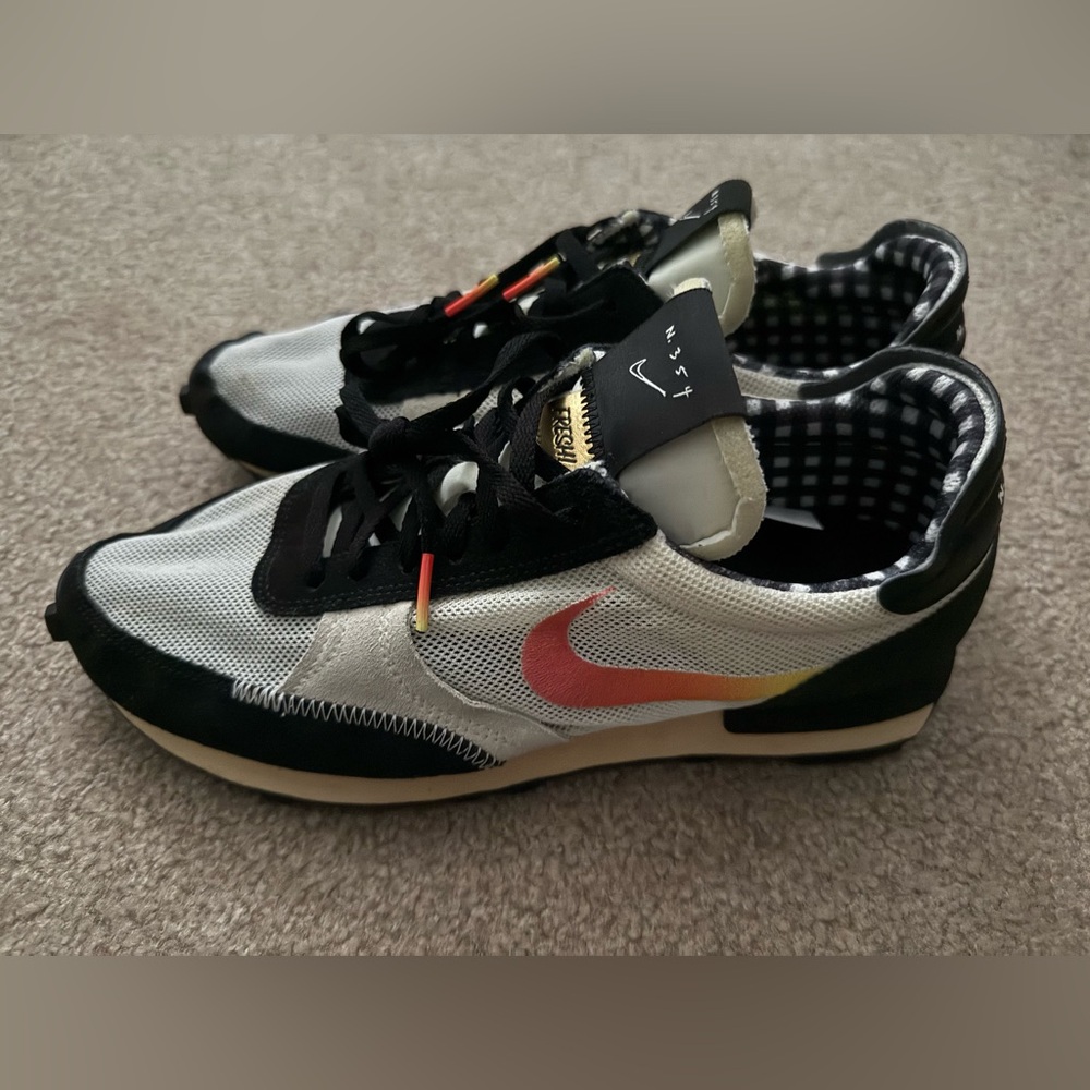 Nike Daybreak Type